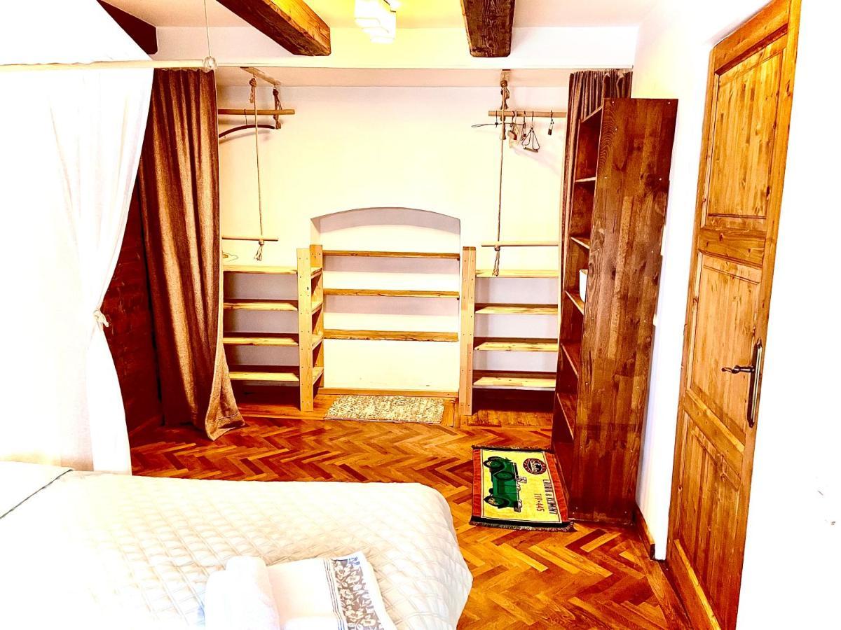 Apartament rustic in Centrul Istoric Apartment Brașov Exterior foto